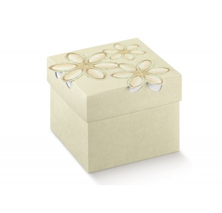Caixa para brinde com flor bordada 90×90×90mm